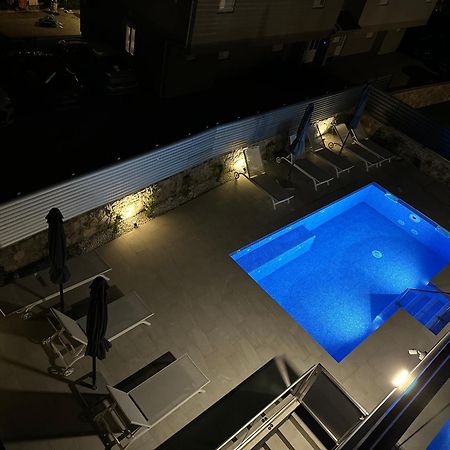 Luxury Apartments Marty Malinska Luaran gambar