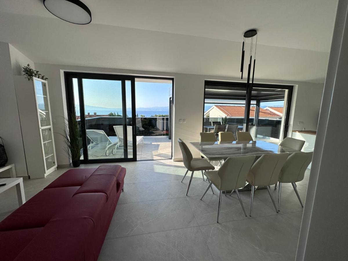Luxury Apartments Marty Malinska Luaran gambar