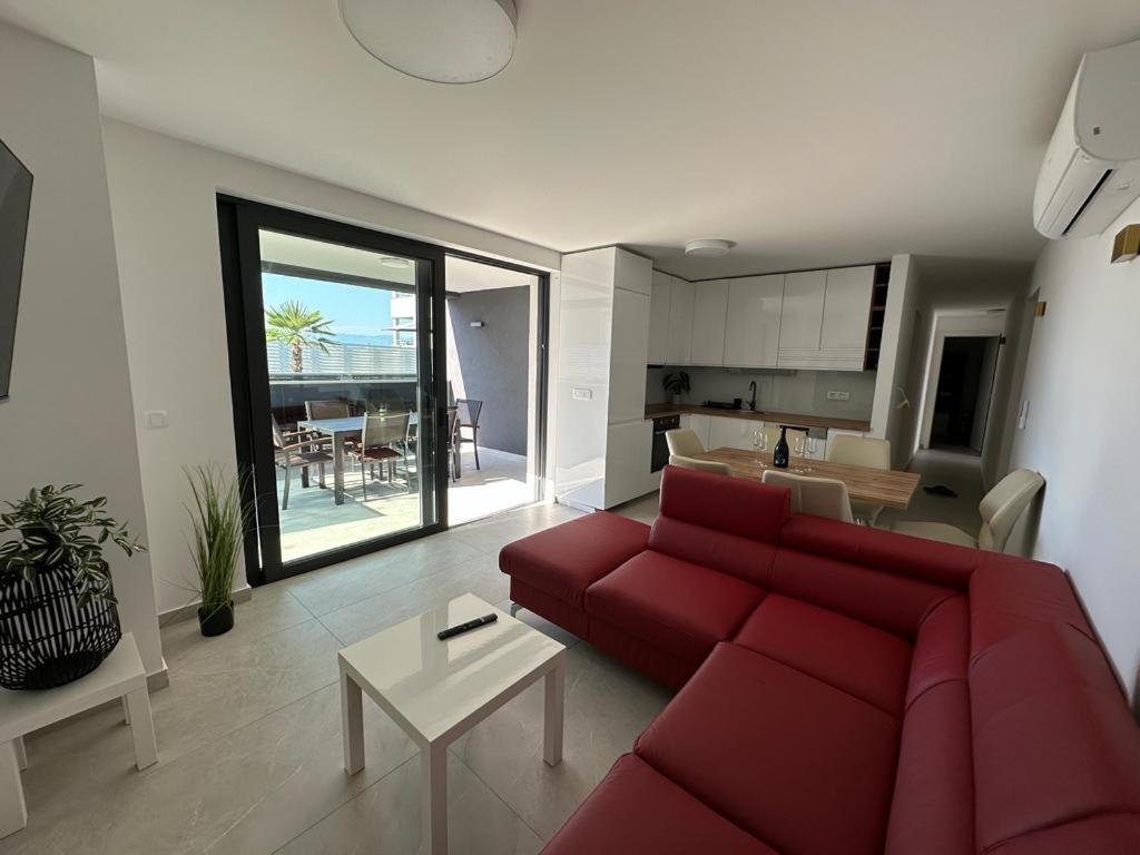 Luxury Apartments Marty Malinska Luaran gambar