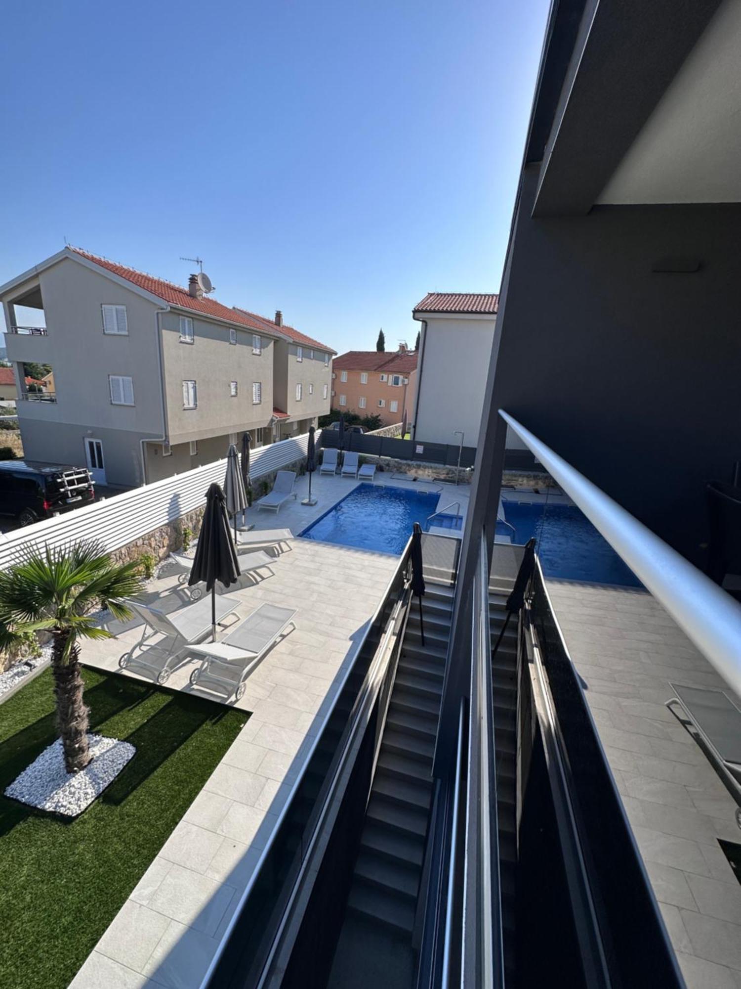 Luxury Apartments Marty Malinska Luaran gambar