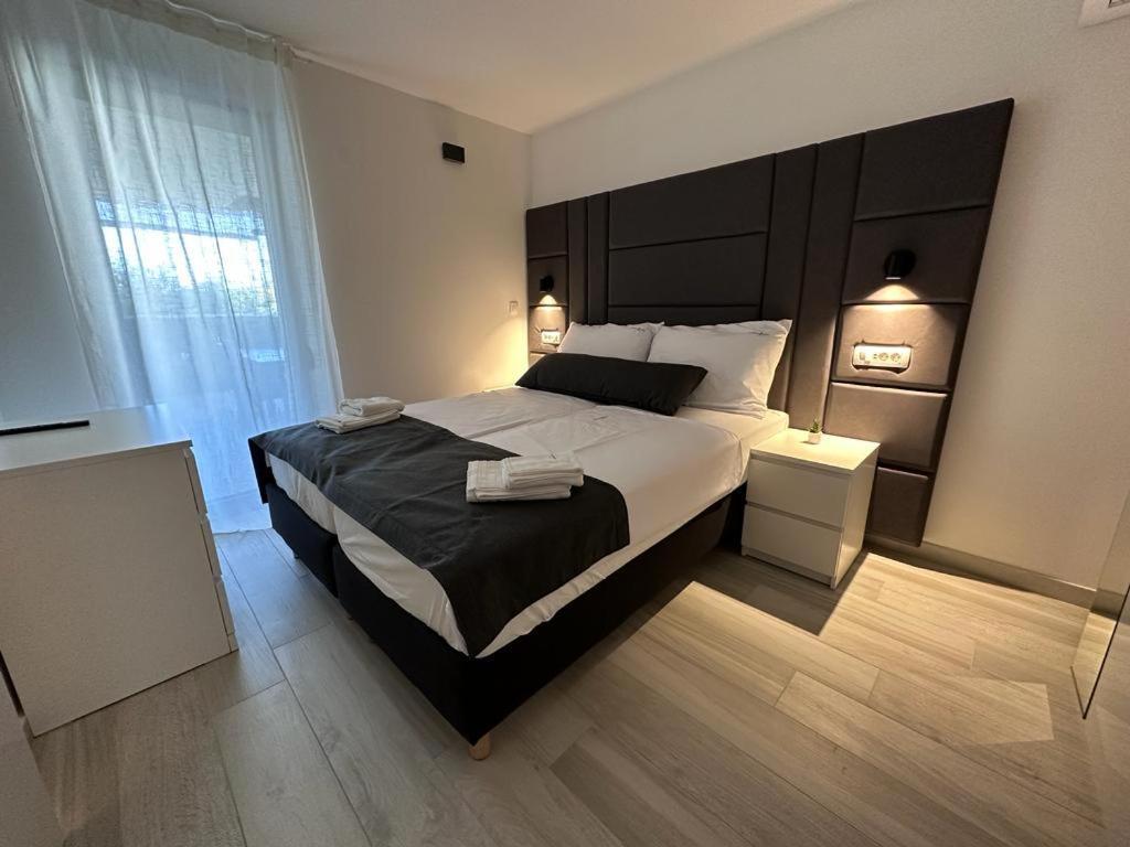 Luxury Apartments Marty Malinska Luaran gambar