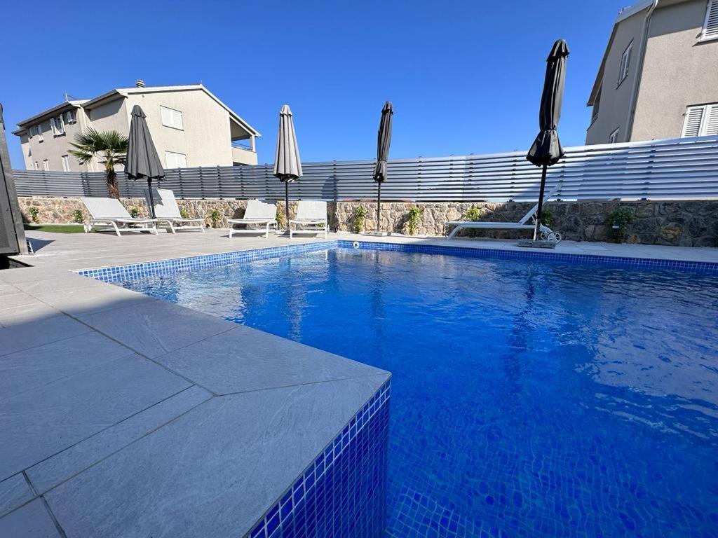 Luxury Apartments Marty Malinska Luaran gambar